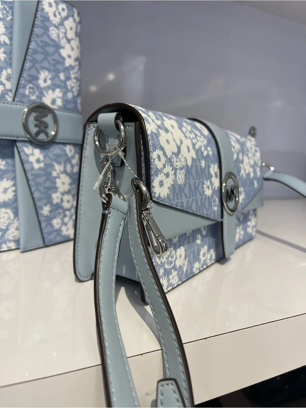 MICHAEL KORS Greenwich Md Printed Signature Logo Convertible Shoulder Pale Ocean